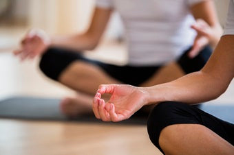 Yoga@home - live in deinem Wohnzimmer